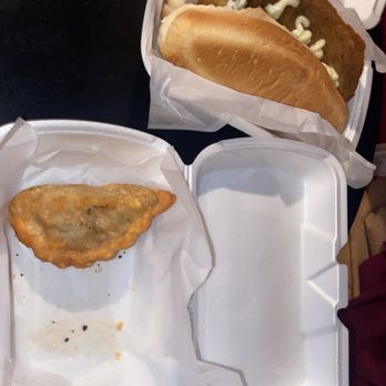 Buenos Aires Grill - I ordered an order of empanadas and chicken milanesa sandwich - Food Trucks Near Me