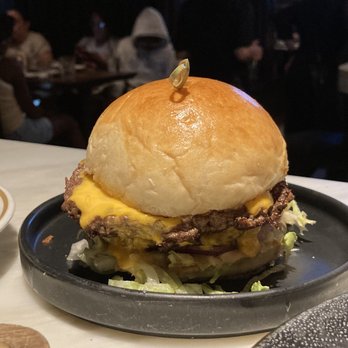 Baldamar - The House Burger - New American Near Me - Roseville, Minnesota Baldamar - The House Burger - New American Near Me - Roseville, Minnesota