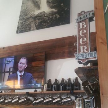 Silver Falls Brewery - Breweries Near Me - Silverton, Oregon