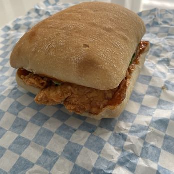 Yumys - Chicken Sandwich - Chicken Wings Near Me - Mississauga, Ontario Yumys - Chicken Sandwich - Chicken Wings Near Me - Mississauga, Ontario
