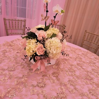 Ebenzer Flower Design - Centro pa quiciañera - Florists Near Me - Los Angeles, California Ebenzer Flower Design - Centro pa quiciañera - Florists Near Me - Los Angeles, California