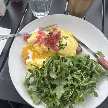 Hearts 12 South - Benedict on hashbrown - Coffee & Tea Near Me - Nashville, Tennessee Hearts 12 South - Benedict on hashbrown - Coffee & Tea Near Me - Nashville, Tennessee