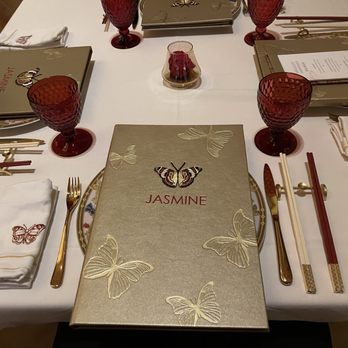 Jasmine - Table setting - Bars Near Me - Las Vegas, Nevada