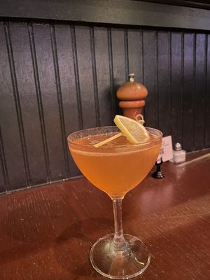 Marlow's Tavern by null