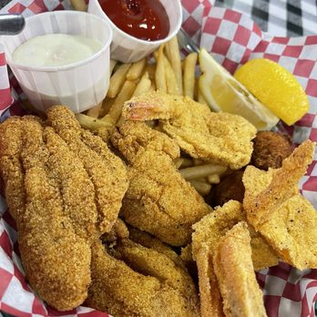 Flying Fish - 4 Shrimp / 2 Catfish Fillets - Seafood Near Me - Little Rock, Arkansas Flying Fish - 4 Shrimp / 2 Catfish Fillets - Seafood Near Me - Little Rock, Arkansas