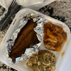 Great Giant SuperMarket - Catfish meal with dressing and peach cobbler.