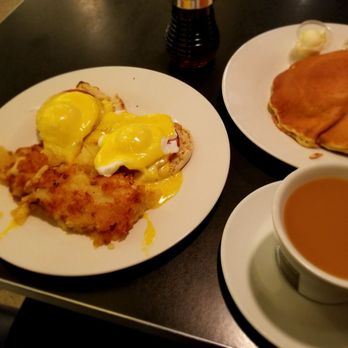 Amphora Diner - Eggs benedict, pancakes, coffee - Breakfast & Brunch Near Me - Herndon, Virginia