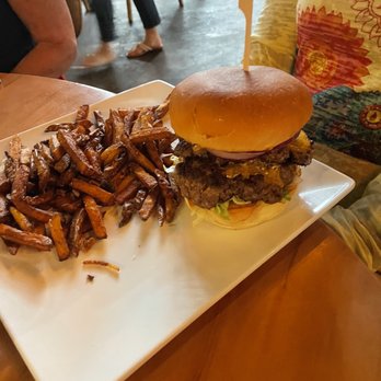 STIR - Burger - Cocktail Bars Near Me - Chattanooga, Tennessee
