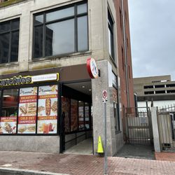 Munchies Fried Chicken & Shawarma - Outside