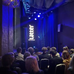 Latter på Aker Brygge - Setting area in the small hall on the Joe Pera live act