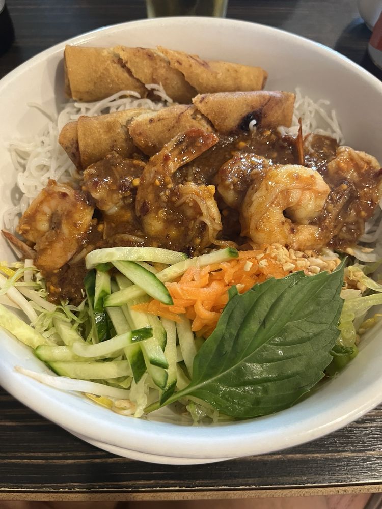 Pho Hoai Okotoks Logo