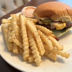 Burger Crush - Single burger and crinkle fries.