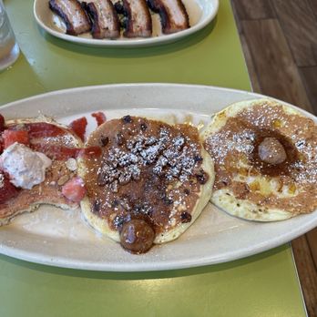Snooze, an A.M. Eatery - Breakfast & Brunch Near Me - Orange, California