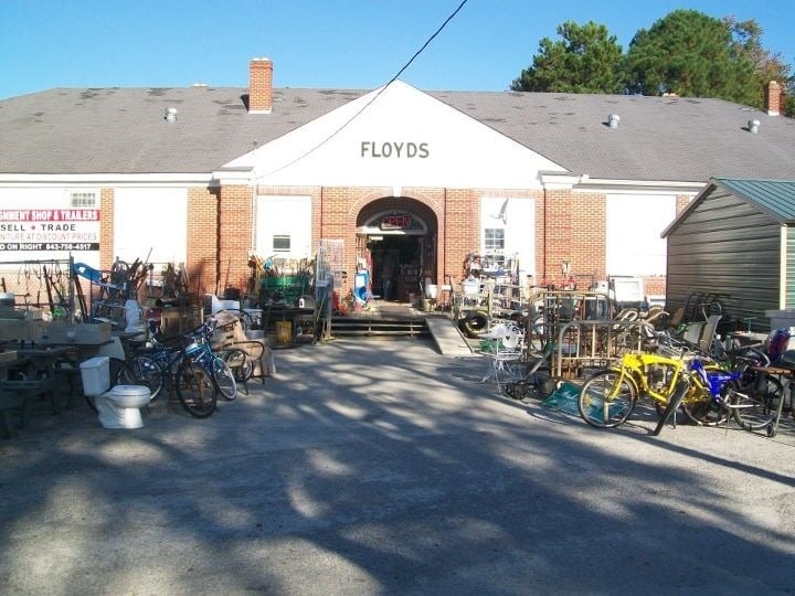 FLOYD’S CONSIGNMENT SHOP Updated September 2024 3136 Hwy 701 S