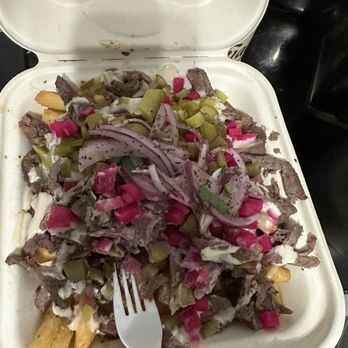 Shawarmaji - Lamb/Beef Shawarma Fries - Middle Eastern Near Me - Oakland, California Shawarmaji - Lamb/Beef Shawarma Fries - Middle Eastern Near Me - Oakland, California