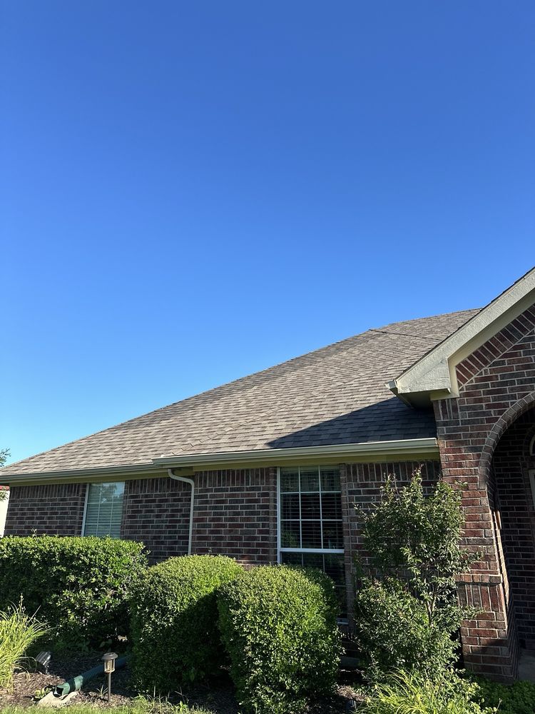 Slide of Texas Pride Roofing & Fencing