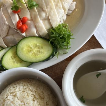 Ginger & Scallion - Thai Near Me - Seattle, Washington