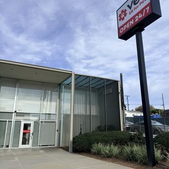 VEG ER for Pets - Emergency Pet Hospital Near Me - Manhattan Beach, California VEG ER for Pets - Emergency Pet Hospital Near Me - Manhattan Beach, California