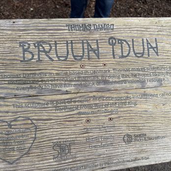 Bruun Idun - Wood - Public Art Near Me - Seattle, Washington