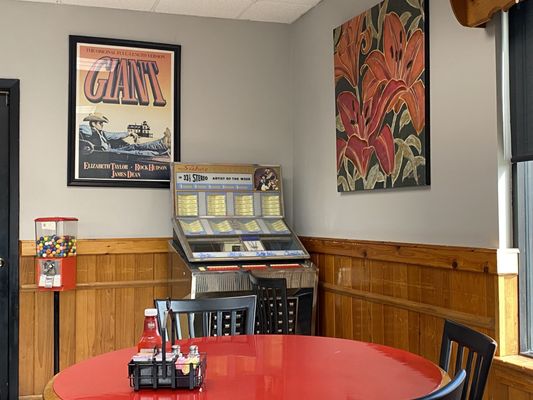 Charlie's Diner by null