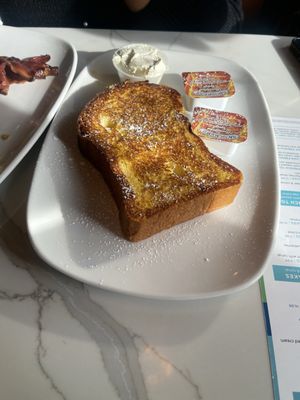 Tiffany On The BLVD by null