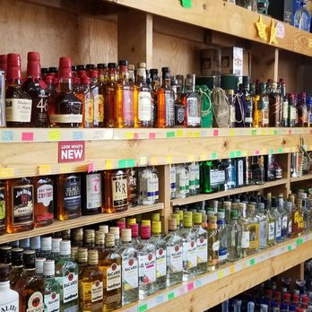 Dee's Discount Liquor - shelves full of liquor - Beer, Wine & Spirits Near Me - San Antonio, Texas Dee's Discount Liquor - shelves full of liquor - Beer, Wine & Spirits Near Me - San Antonio, Texas