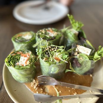La ong - Thai Near Me - Beverly Hills, California La ong - Thai Near Me - Beverly Hills, California