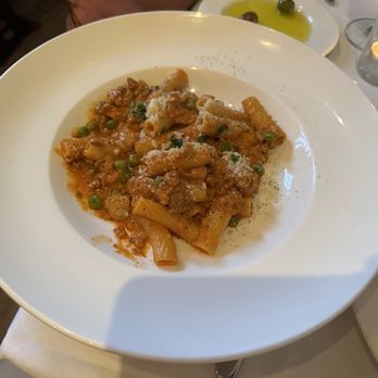 La Zingara - Rigatoni al dente with meat sauce - Italian Near Me - Bethel, Connecticut