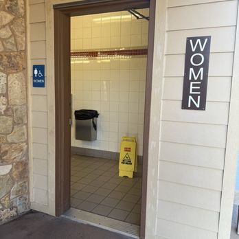 Buckman Springs Rest Area - Entrance - Rest Stops Near Me - Pine Valley, California