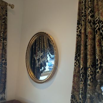 The Duchess - Decor - American Near Me - Pleasanton, California The Duchess - Decor - American Near Me - Pleasanton, California