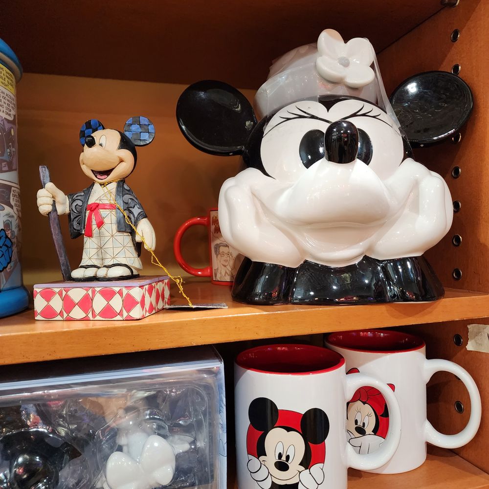 Gloria Jean's Coffees - mickey mouse and minnie mouse mugs - Coffee & Tea Near Me - Lombard, Illinois Gloria Jean's Coffees - mickey mouse and minnie mouse mugs - Coffee & Tea Near Me - Lombard, Illinois