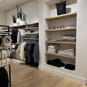 Vuori - Inside - Sports Wear Near Me - Pasadena, California Vuori - Inside - Sports Wear Near Me - Pasadena, California