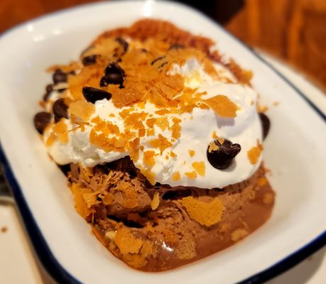 Lazy Dog Restaurant & Bar by null