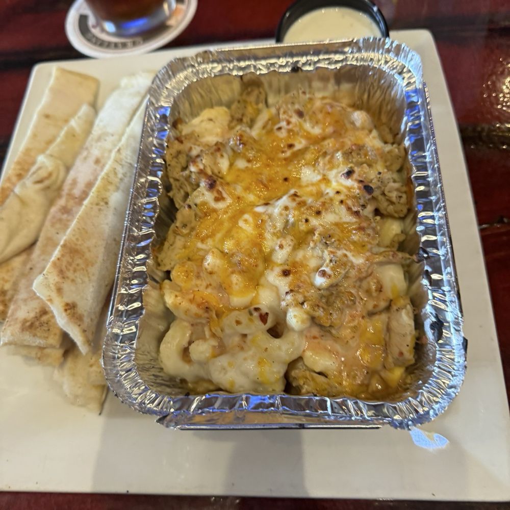 Paddle Hard Brewing - Buffalo Mac n cheese - Breweries Near Me - Grayling, Michigan