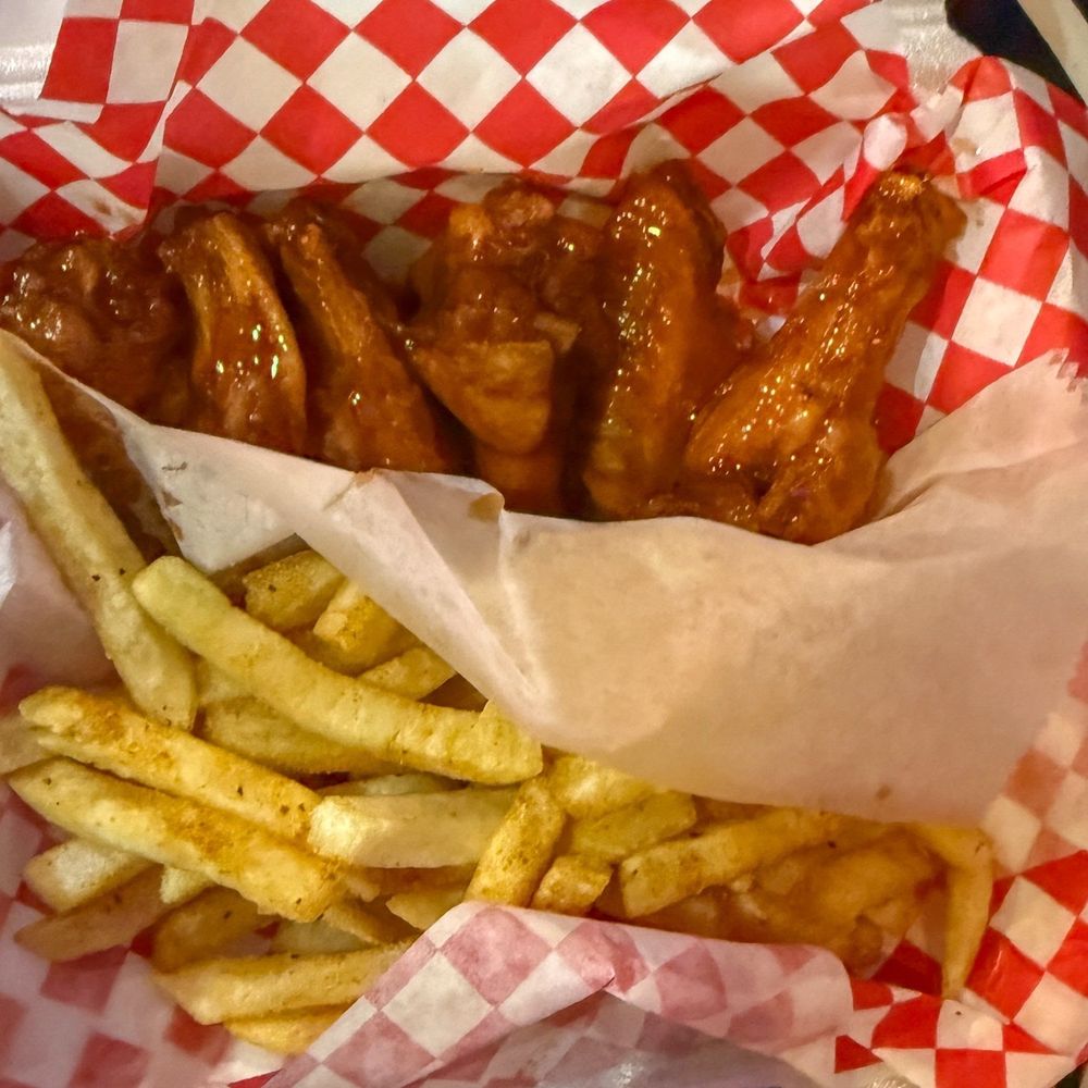 Strikeout Wingz - Sweet-sassy wingz, Season Friez - Chicken Wings Near Me - Atlanta, Georgia Strikeout Wingz - Sweet-sassy wingz, Season Friez - Chicken Wings Near Me - Atlanta, Georgia