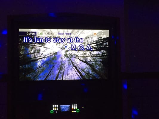 Happy Karaoke by null
