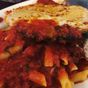Dominick's Restaurant - Chicken Parm - Italian Near Me - Bronx, New York