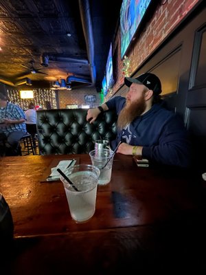 Will Call Bar by null