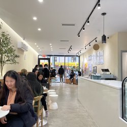 Jooy Tea Shoppe - Saturday crowd