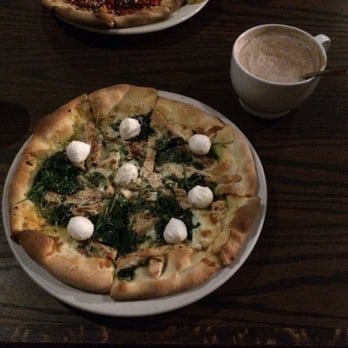 Brasil - Chicken pesto pizza - Breakfast & Brunch Near Me - Houston, Texas