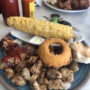 Dinah's Chicken - Fried chicken, liver & gizzard with corn on the cob - Chicken Shop Near Me - Glendale, California