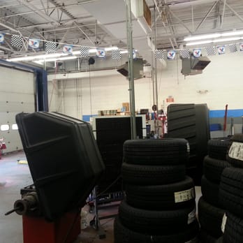 Walmart Supercenter - Yet another day of waiting for an oil change and rotation. Last time it took 3 hours to get an oil change.   no tire rotation. - Grocery Near Me - Ashtabula, Ohio