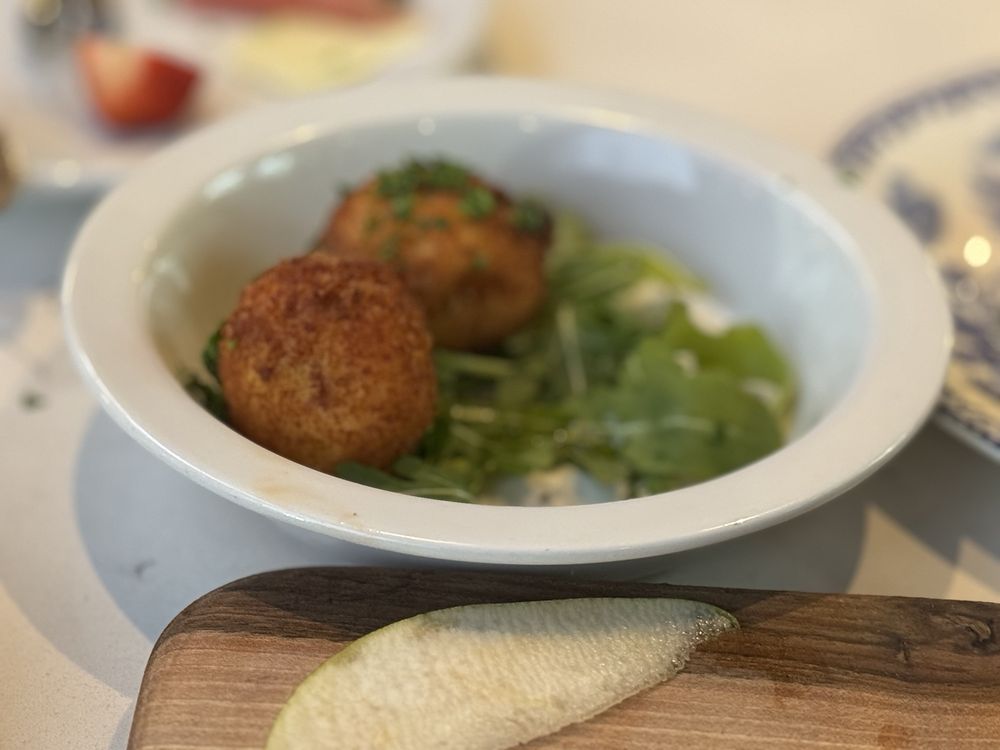 Social spots from Mi Luna Tapas Restaurant & Bar