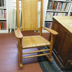 Hyannis Public Library