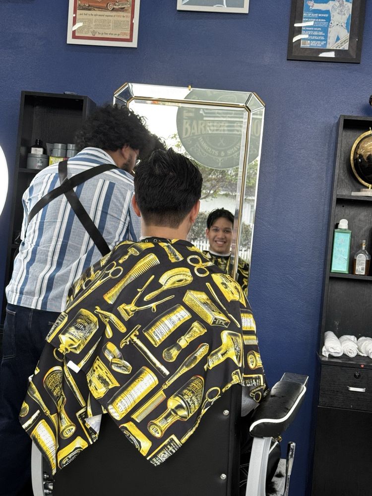 The Handsome Barbershop Logo