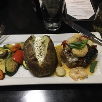 Turtle Jack's - Group xmas option - rump steak, shrimp, scallops, potato & veggies...nom nom!!! - Canadian (New) Near Me - Brampton, Ontario