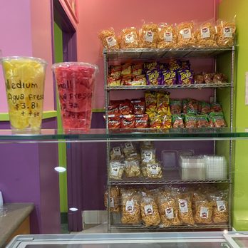 La Michoacana 100% Natural - Chicharrones// Takis// chips etc - Ice Cream & Frozen Yogurt Near Me - Hemet, California