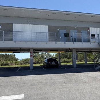 Flamingo Lodge & Restaurant - Room and parking - Breakfast & Brunch Near Me - Homestead, Florida Flamingo Lodge & Restaurant - Room and parking - Breakfast & Brunch Near Me - Homestead, Florida