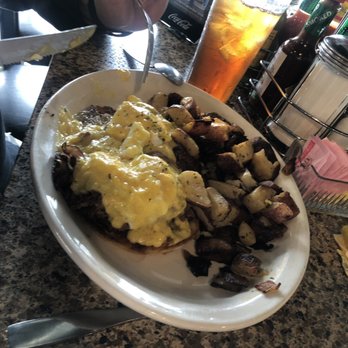 Biscuits Café - Breakfast & Brunch Near Me - Happy Valley, Oregon