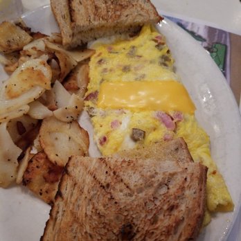 Colonial Pancake House - Meat omelet - Breakfast & Brunch Near Me - Williamsburg, Virginia Colonial Pancake House - Meat omelet - Breakfast & Brunch Near Me - Williamsburg, Virginia